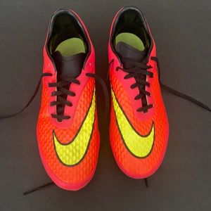 Nike Hypervenom Soccer Shoes - Size 8.5